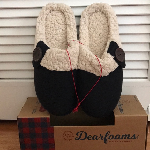 Dearfoams Shoes - NWT/NWB Dearfoams Slippers